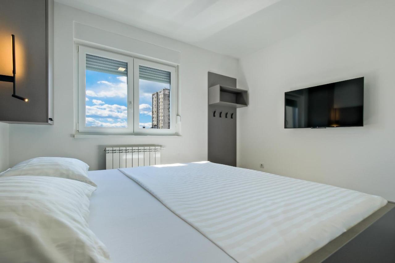 Apartment Zagreb, 0-24, Self Service Check-In, Free Parking Luaran gambar