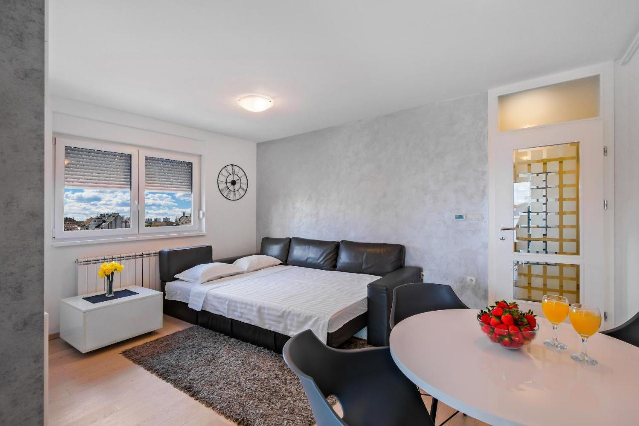 Apartment Zagreb, 0-24, Self Service Check-In, Free Parking Luaran gambar